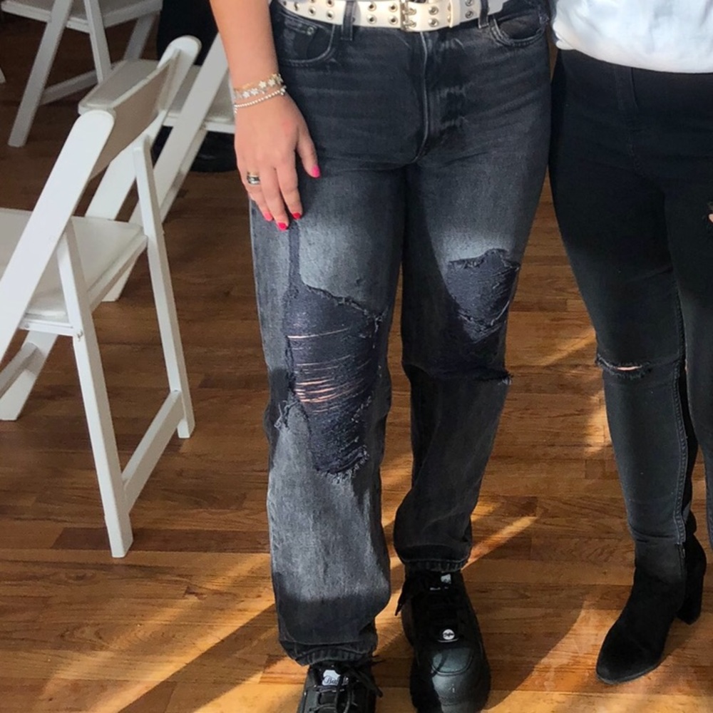 Black carmar jeans! With rips